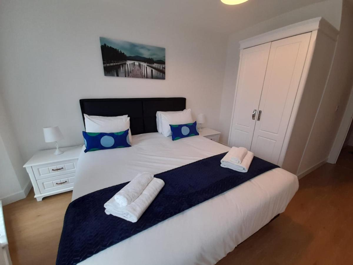 Berks Luxury Serviced Apartments , Free Parking, Free Gym And Free Wifi Бракнелл Екстер'єр фото