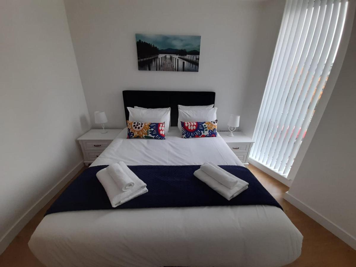 Berks Luxury Serviced Apartments , Free Parking, Free Gym And Free Wifi Бракнелл Екстер'єр фото