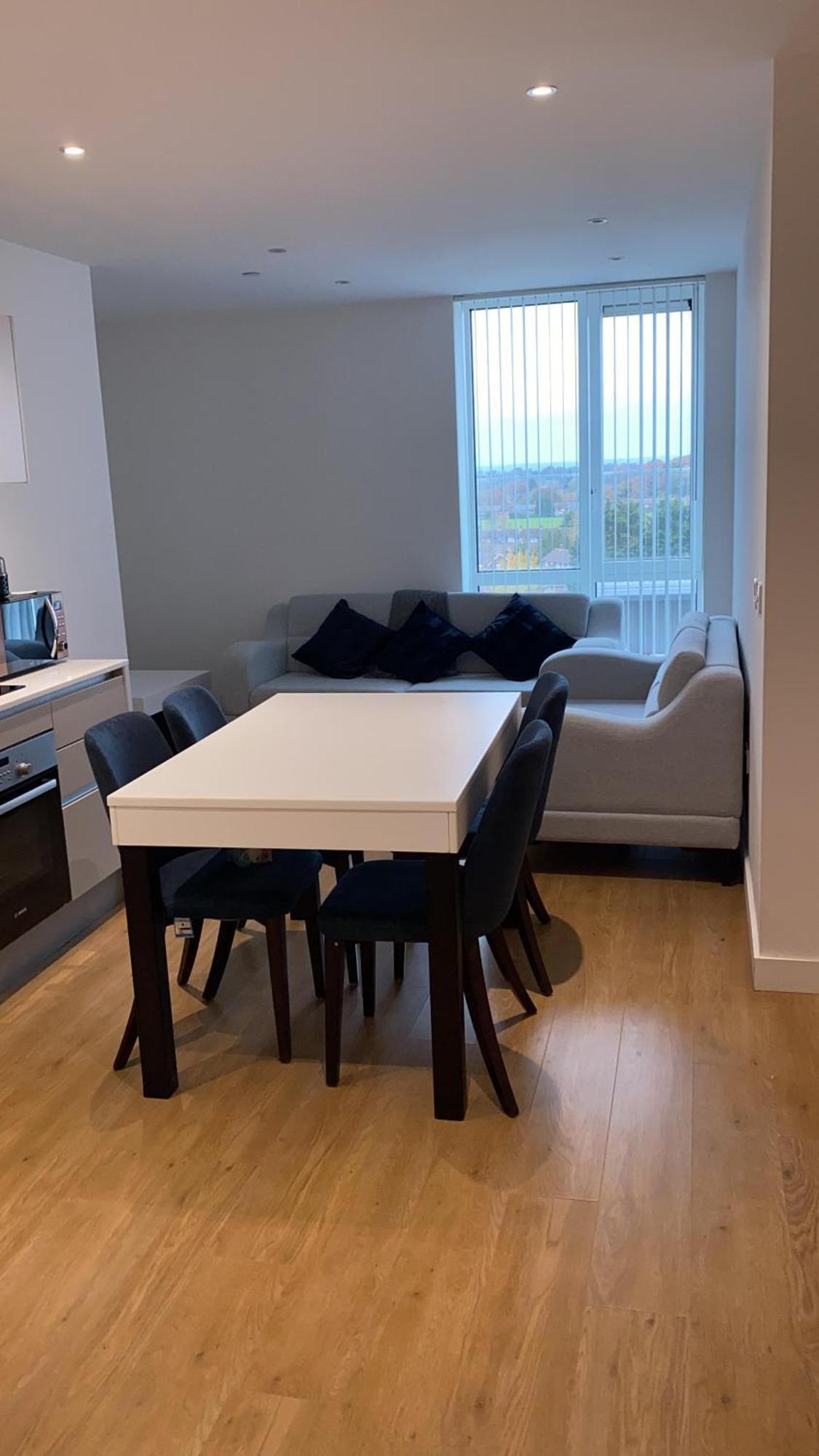 Berks Luxury Serviced Apartments , Free Parking, Free Gym And Free Wifi Бракнелл Номер фото